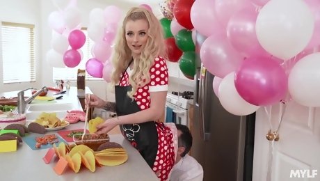 Stepmom is fucked on the kitchen table while cooking tacos for party