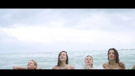 CHASE THE SUN - Oiled nymphs at the beach