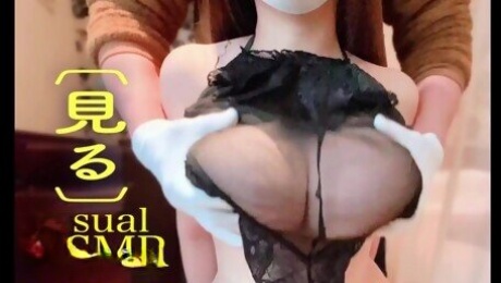 [boobs ASMR] Huge breasts that make your nipples erect when you rub them in lingerie.