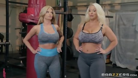Sporty matures with big tits and sexy tattoos make love in gym