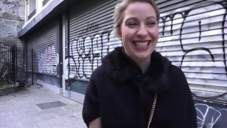 Emilie, 29 years old, accountant! - mommy