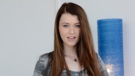 Video  Misha Cross and Riley Jenner are swapping cum after anal fuck